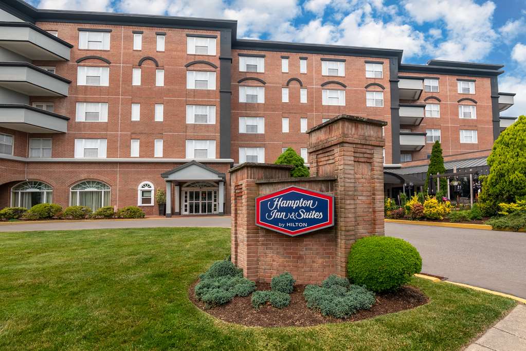 Hampton Inn Suites Stamford Stamford CT Meeting Rooms Event