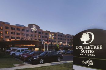 DoubleTree Suites Bentonville