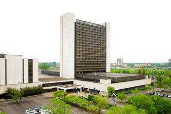 DoubleTree by Hilton Bloomington Mpls S