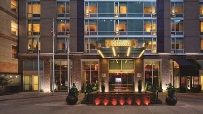 Hilton New York Fashion District Hotel