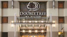 Doubletree Hotel & Suites Pitt Downtown