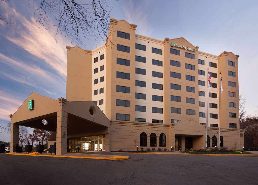 Embassy Suites Raleigh Crabtree First Class Raleigh NC Hotels GDS   73792559 XL 