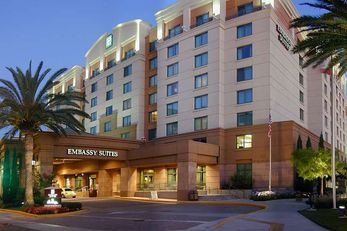 Embassy Suites-Riverfront Promenade