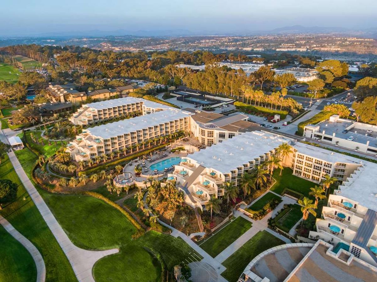 Hilton La Jolla Torrey Pines Professional Review Deluxe La Jolla, CA