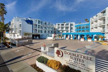 Doubletree Suites by Hilton-Doheny Beach