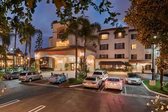 Hampton Inn & Suites Santa Anna