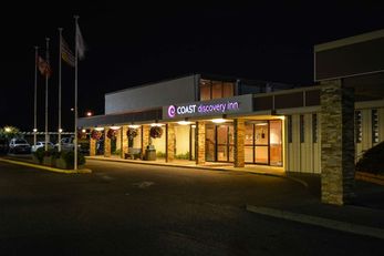 The Coast Discovery Inn and Marina