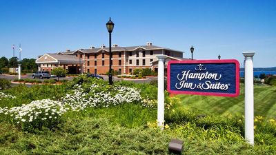Hampton Inn & Suites Petoskey