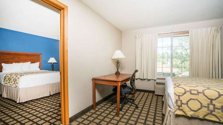 Baymont Inn & Suites Albany Suite