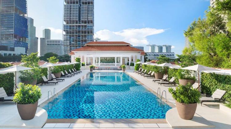 Raffles Hotel Singapore Pool