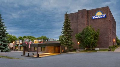 Days Inn & Conference Centre Renfrew