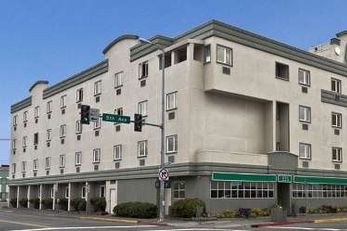 GuestHouse Inn & Suites