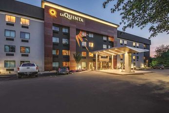 La Quinta Inn Hartford Bradley Airport