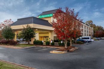 La Quinta Inn & Suites Airport North