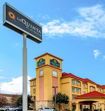 La Quinta Inn & Suites Bedford
