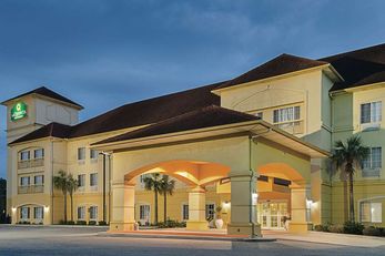 La Quinta Inn & Suites North Mobile