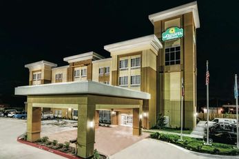 La Quinta Inn & Suites Victoria S