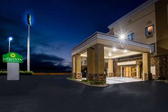 La Quinta Inn & Suites Pontoon Beach