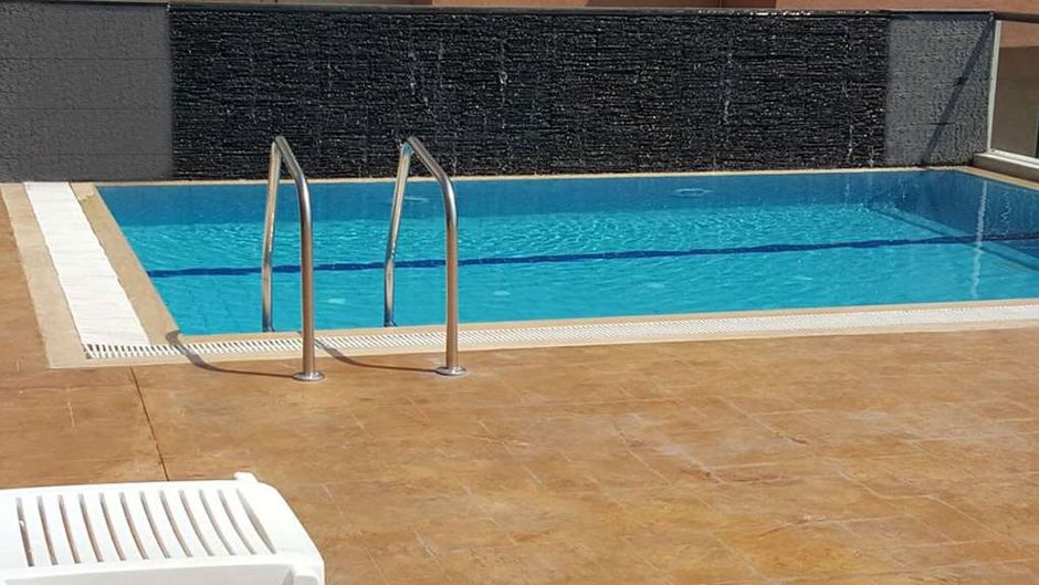 Jounieh Suites Hotel Pool