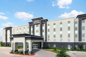 Hampton Inn & Suites San Antonio BCB