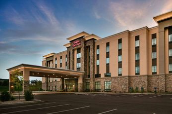 Hampton Inn & Suites-Hudson