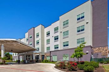 Best Western Plus Roland Inn & Suites