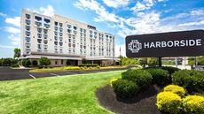 Harborside Hotel Oxon Hill
