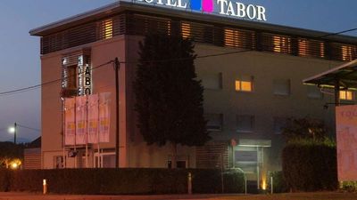 Tabor Hotel