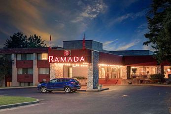 Ramada Pinewood Park Resort North Bay