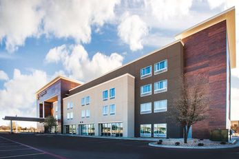 La Quinta Inn & Suites Lubbock South