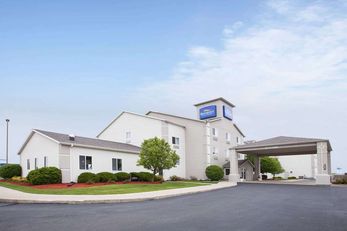Baymont Inn & Conference Center