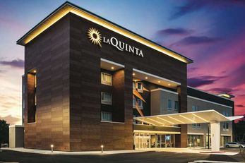 La Quinta Inn & Suites McDonough