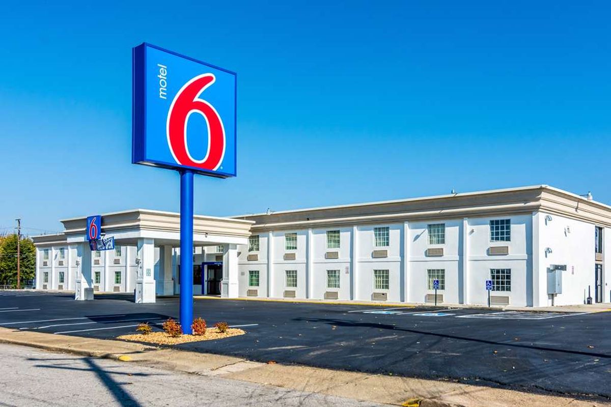 Motel 6 Fort Lee Petersburg- Tourist Class Petersburg, VA Hotels- GDS  Reservation Codes: Travel Weekly