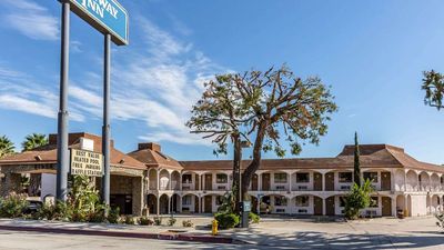 Rodeway Inn Magic Mountain Area