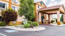 Quality Inn & Suites