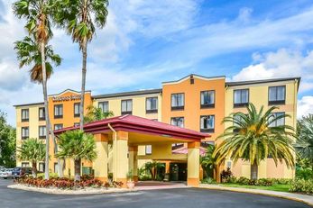 Comfort Suites