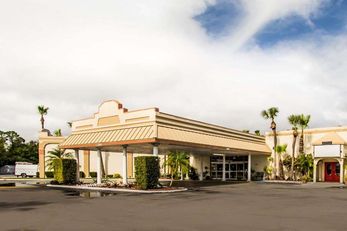 Econo Lodge Port Canaveral Area