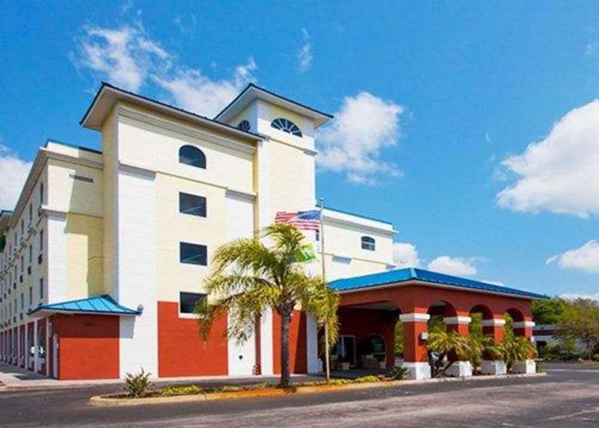 Econo Lodge Wesley Chapel- Tourist Class Wesley Chapel, FL Hotels- GDS  Reservation Codes: Travel Weekly