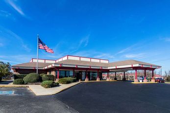 Econo Lodge Inn & Suites Dublin