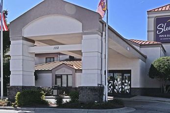 Sleep Inn & Suites near Ft Bragg