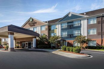 Quality Suites Pineville–Charlotte