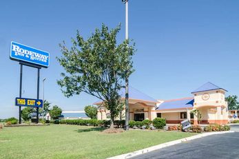 Rodeway Inn & Suites, Greensboro