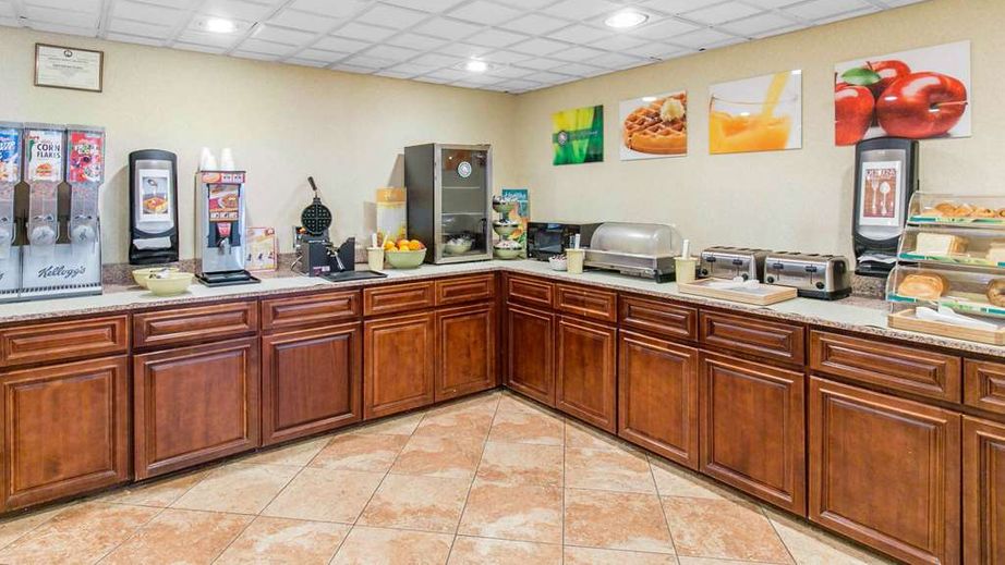 Quality Inn Edison - Edison, NJ Meeting Rooms & Event Space ...