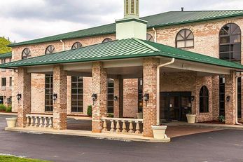 Quality Inn & Suites Forest Park