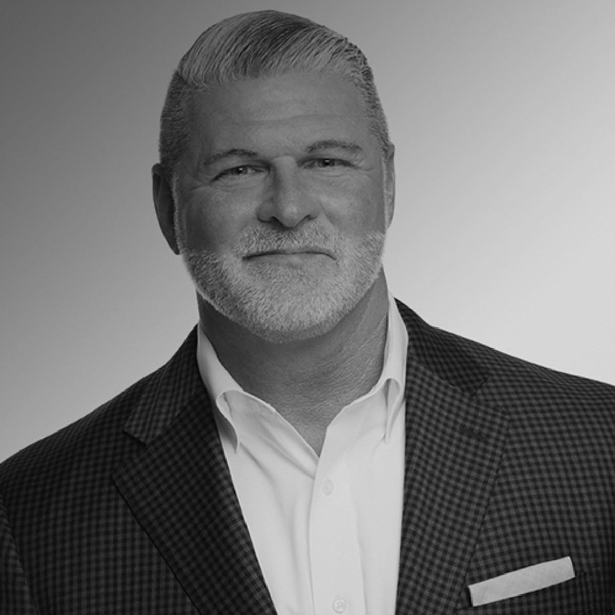 Greg Land's Instagram, Twitter & Facebook on IDCrawl