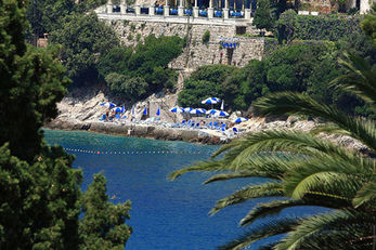 Hotel More