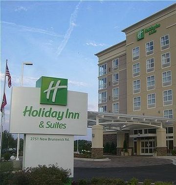 Holiday Inn Hotel & Suites