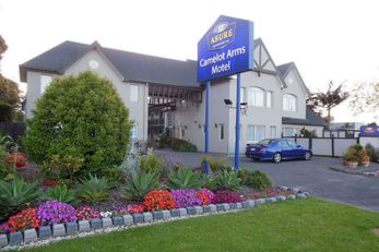Camelot Arms Motor Lodge