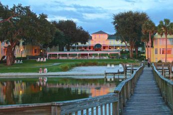 The Lakeside Inn