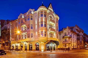 Atlas Deluxe Hotel, Lviv